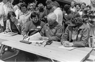 Milwaukee Irish Fest Contract Signing 1981 Milwaukee Irish Fest Contract Signing 1981