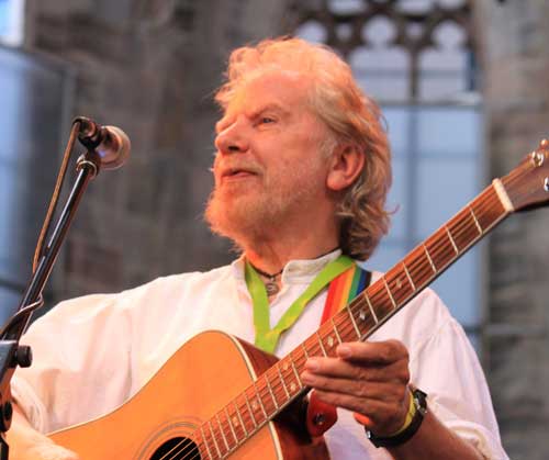 Renowned Irish Peace Activist & Musician to Appear in Milwaukee