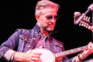 An Interview with We Banjo 3's Enda Scahill An Interview with We Banjo 3's Enda Scahill